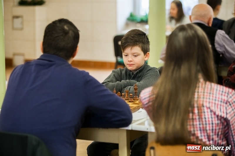 Zdjęcie w galerii na portalu naszraciborz.pl: XVIII Międzynarodowy Turniej Szachowy o Puchar Prezydenta wiadomości z regionu