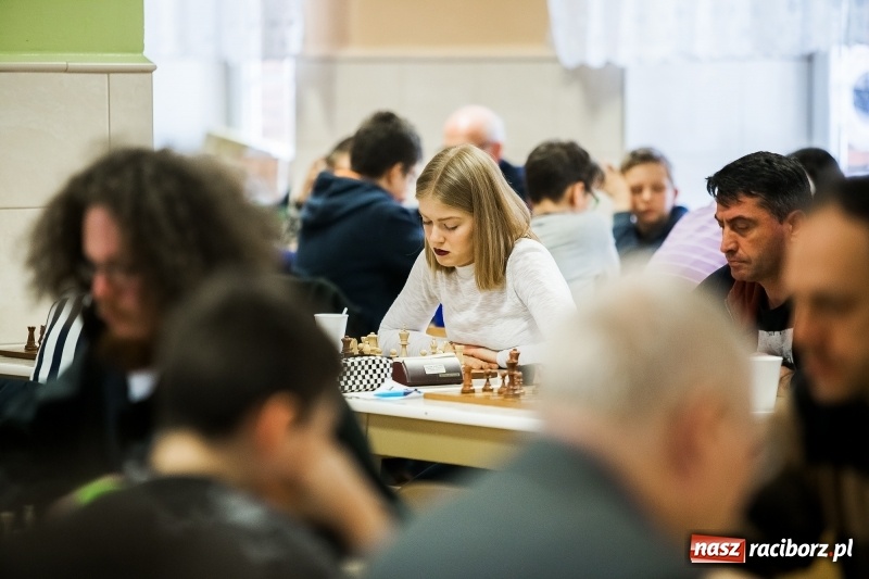 Zdjęcie w galerii na portalu naszraciborz.pl: XVIII Międzynarodowy Turniej Szachowy o Puchar Prezydenta wiadomości z regionu