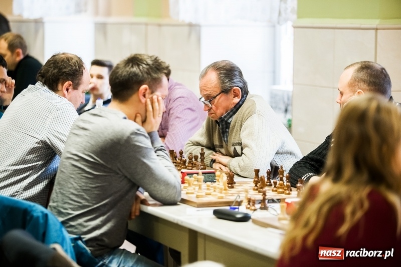 Zdjęcie w galerii na portalu naszraciborz.pl: XVIII Międzynarodowy Turniej Szachowy o Puchar Prezydenta wiadomości z regionu