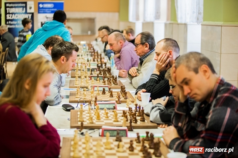 Zdjęcie w galerii na portalu naszraciborz.pl: XVIII Międzynarodowy Turniej Szachowy o Puchar Prezydenta wiadomości z regionu
