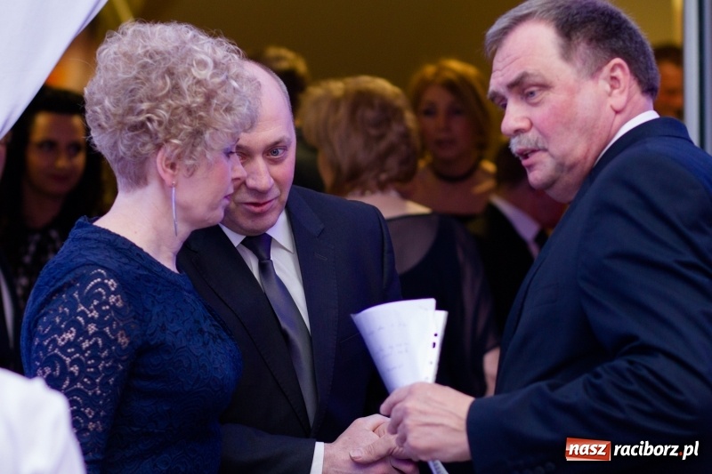 Zdjęcie w galerii na portalu naszraciborz.pl: Pietrowicka gala przedsiębiorczości już po raz trzynasty. Wręczono pięć statuetek wiadomości z regionu