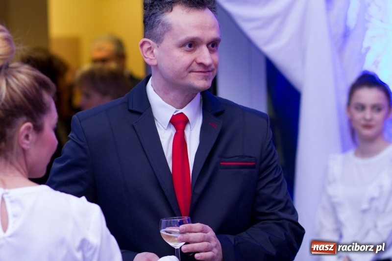 Zdjęcie w galerii na portalu naszraciborz.pl: Pietrowicka gala przedsiębiorczości już po raz trzynasty. Wręczono pięć statuetek wiadomości z regionu