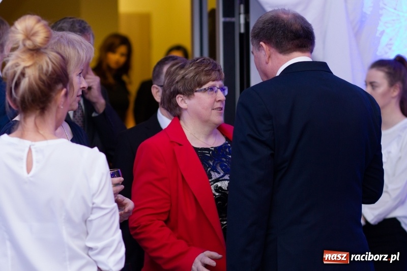 Zdjęcie w galerii na portalu naszraciborz.pl: Pietrowicka gala przedsiębiorczości już po raz trzynasty. Wręczono pięć statuetek wiadomości z regionu