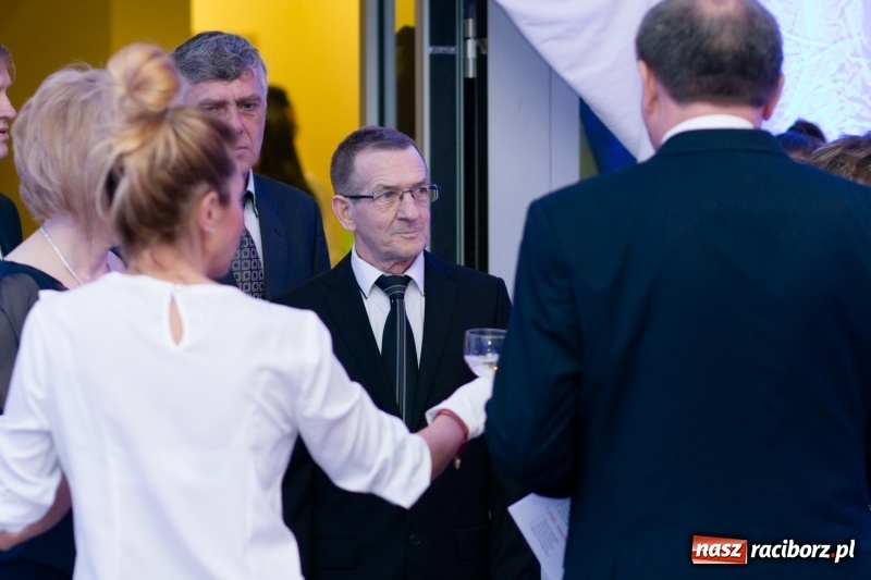 Zdjęcie w galerii na portalu naszraciborz.pl: Pietrowicka gala przedsiębiorczości już po raz trzynasty. Wręczono pięć statuetek wiadomości z regionu