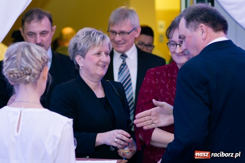 Zdjęcie w galerii na portalu naszraciborz.pl: Pietrowicka gala przedsiębiorczości już po raz trzynasty. Wręczono pięć statuetek wiadomości z regionu