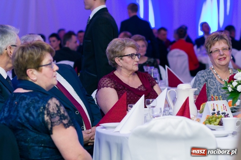 Zdjęcie w galerii na portalu naszraciborz.pl: Pietrowicka gala przedsiębiorczości już po raz trzynasty. Wręczono pięć statuetek wiadomości z regionu