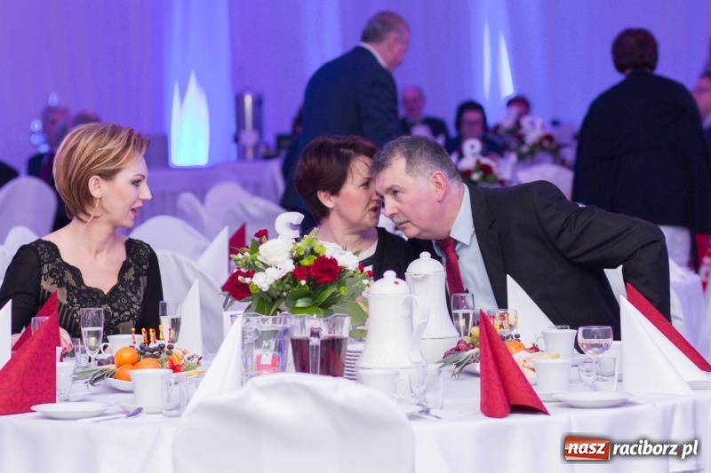 Zdjęcie w galerii na portalu naszraciborz.pl: Pietrowicka gala przedsiębiorczości już po raz trzynasty. Wręczono pięć statuetek wiadomości z regionu