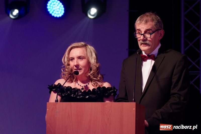 Zdjęcie w galerii na portalu naszraciborz.pl: Pietrowicka gala przedsiębiorczości już po raz trzynasty. Wręczono pięć statuetek wiadomości z regionu
