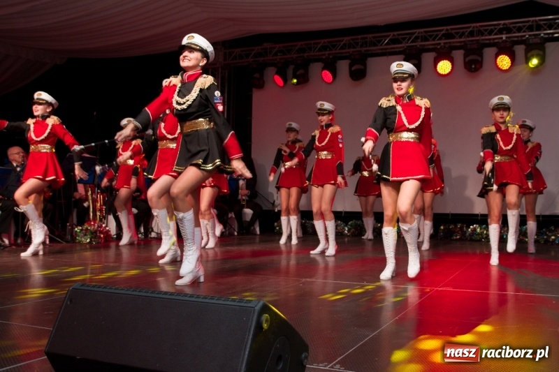 Zdjęcie w galerii na portalu naszraciborz.pl: Pietrowicka gala przedsiębiorczości już po raz trzynasty. Wręczono pięć statuetek wiadomości z regionu