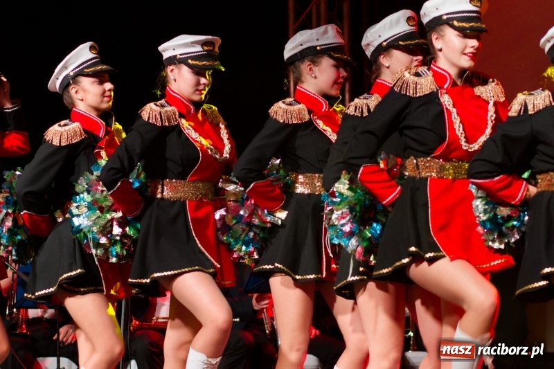 Zdjęcie w galerii na portalu naszraciborz.pl: Pietrowicka gala przedsiębiorczości już po raz trzynasty. Wręczono pięć statuetek wiadomości z regionu