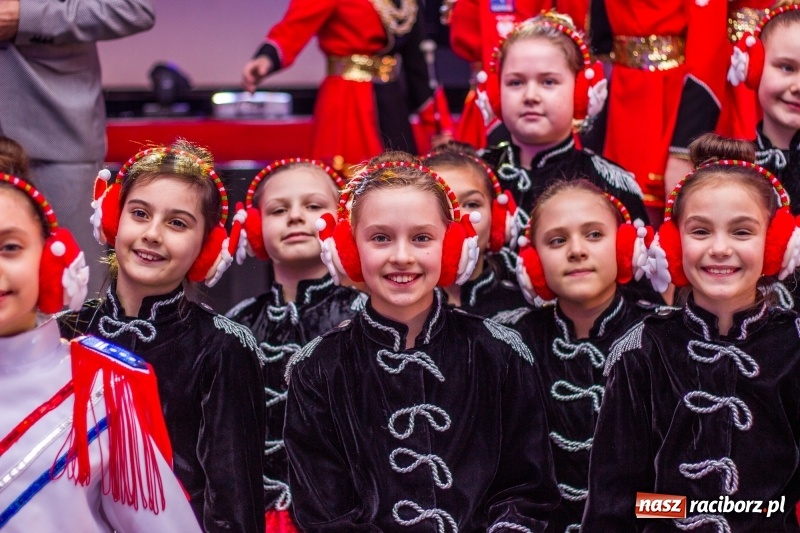 Zdjęcie w galerii na portalu naszraciborz.pl: Pietrowicka gala przedsiębiorczości już po raz trzynasty. Wręczono pięć statuetek wiadomości z regionu