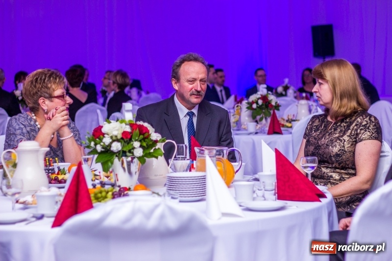 Zdjęcie w galerii na portalu naszraciborz.pl: Pietrowicka gala przedsiębiorczości już po raz trzynasty. Wręczono pięć statuetek wiadomości z regionu