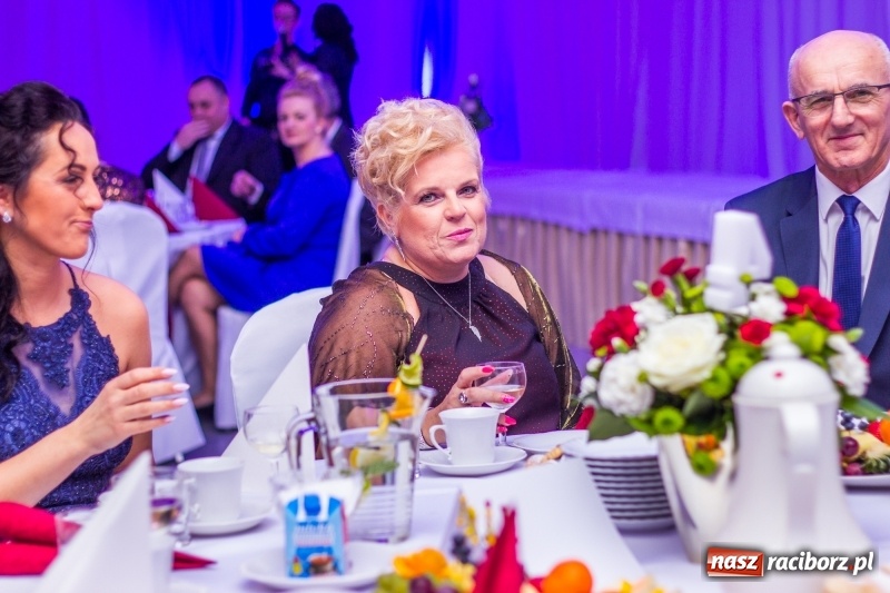 Zdjęcie w galerii na portalu naszraciborz.pl: Pietrowicka gala przedsiębiorczości już po raz trzynasty. Wręczono pięć statuetek wiadomości z regionu