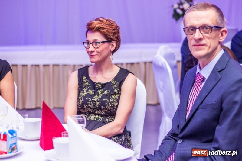 Zdjęcie w galerii na portalu naszraciborz.pl: Pietrowicka gala przedsiębiorczości już po raz trzynasty. Wręczono pięć statuetek wiadomości z regionu