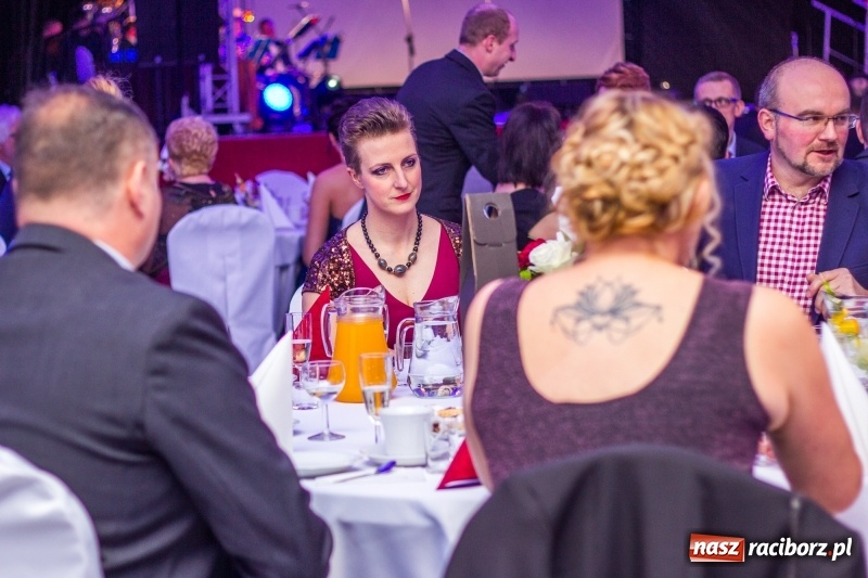 Zdjęcie w galerii na portalu naszraciborz.pl: Pietrowicka gala przedsiębiorczości już po raz trzynasty. Wręczono pięć statuetek wiadomości z regionu