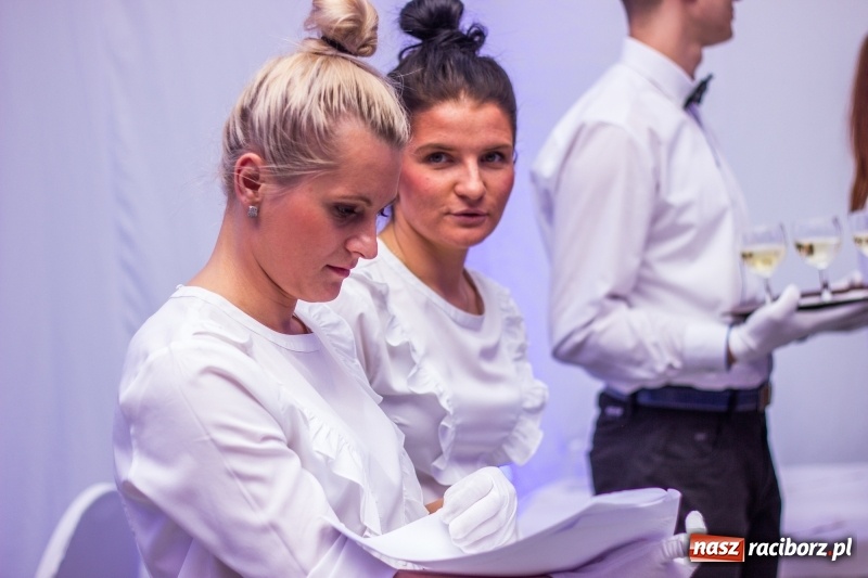 Zdjęcie w galerii na portalu naszraciborz.pl: Pietrowicka gala przedsiębiorczości już po raz trzynasty. Wręczono pięć statuetek wiadomości z regionu