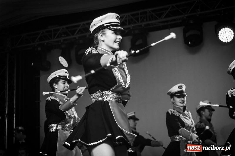 Zdjęcie w galerii na portalu naszraciborz.pl: Pietrowicka gala przedsiębiorczości już po raz trzynasty. Wręczono pięć statuetek wiadomości z regionu