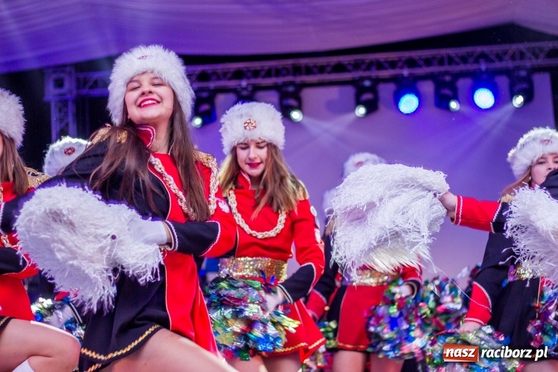 Zdjęcie w galerii na portalu naszraciborz.pl: Pietrowicka gala przedsiębiorczości już po raz trzynasty. Wręczono pięć statuetek wiadomości z regionu