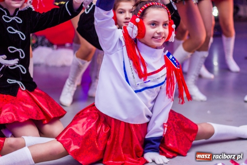 Zdjęcie w galerii na portalu naszraciborz.pl: Pietrowicka gala przedsiębiorczości już po raz trzynasty. Wręczono pięć statuetek wiadomości z regionu