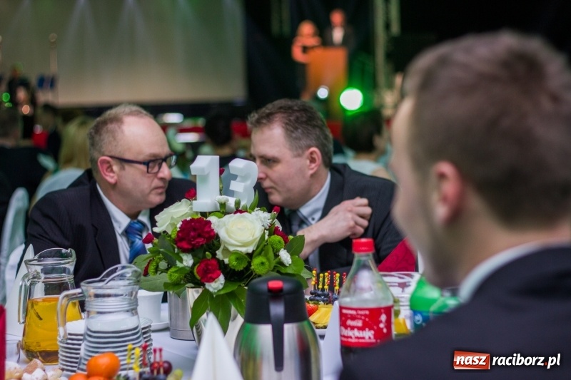 Zdjęcie w galerii na portalu naszraciborz.pl: Pietrowicka gala przedsiębiorczości już po raz trzynasty. Wręczono pięć statuetek wiadomości z regionu