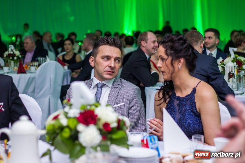 Zdjęcie w galerii na portalu naszraciborz.pl: Pietrowicka gala przedsiębiorczości już po raz trzynasty. Wręczono pięć statuetek wiadomości z regionu