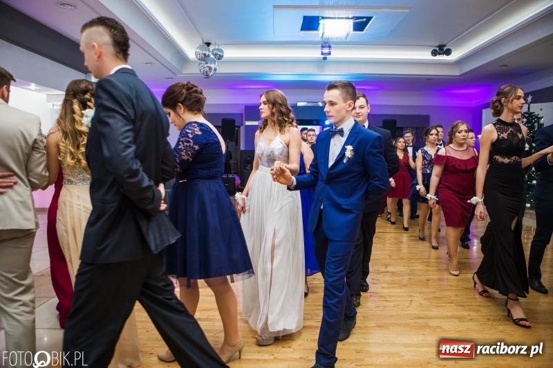 Zdjęcie w galerii na portalu naszraciborz.pl: Maturzyści Budowlanki bawią się w Bravo  wiadomości z regionu