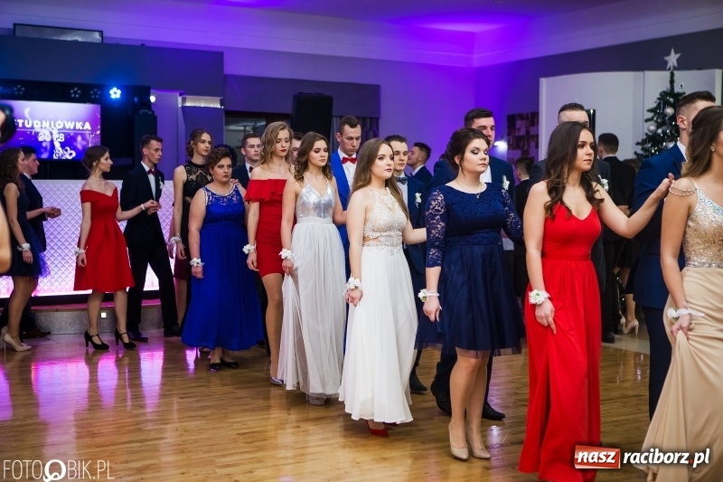 Zdjęcie w galerii na portalu naszraciborz.pl: Maturzyści Budowlanki bawią się w Bravo  wiadomości z regionu