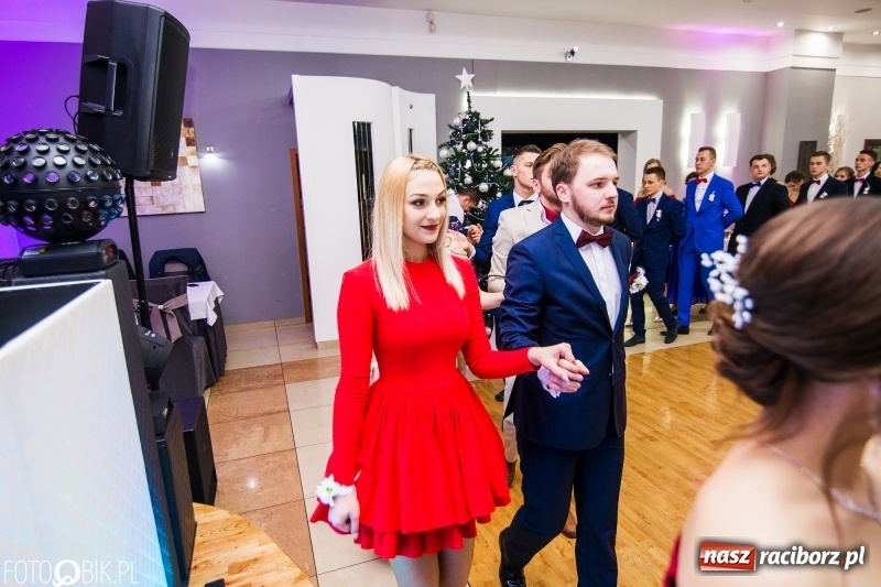 Zdjęcie w galerii na portalu naszraciborz.pl: Maturzyści Budowlanki bawią się w Bravo  wiadomości z regionu