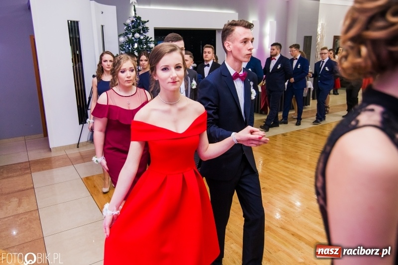 Zdjęcie w galerii na portalu naszraciborz.pl: Maturzyści Budowlanki bawią się w Bravo  wiadomości z regionu