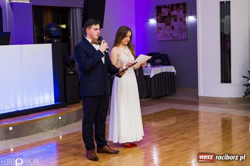 Zdjęcie w galerii na portalu naszraciborz.pl: Maturzyści Budowlanki bawią się w Bravo  wiadomości z regionu