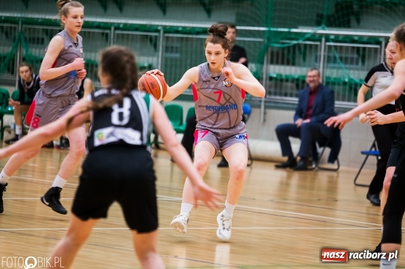 Zdjęcie w galerii na portalu naszraciborz.pl: Przegrana koszykarek RKK AZS Racibórz z MLKS-MOS Rzeszów wiadomości z regionu