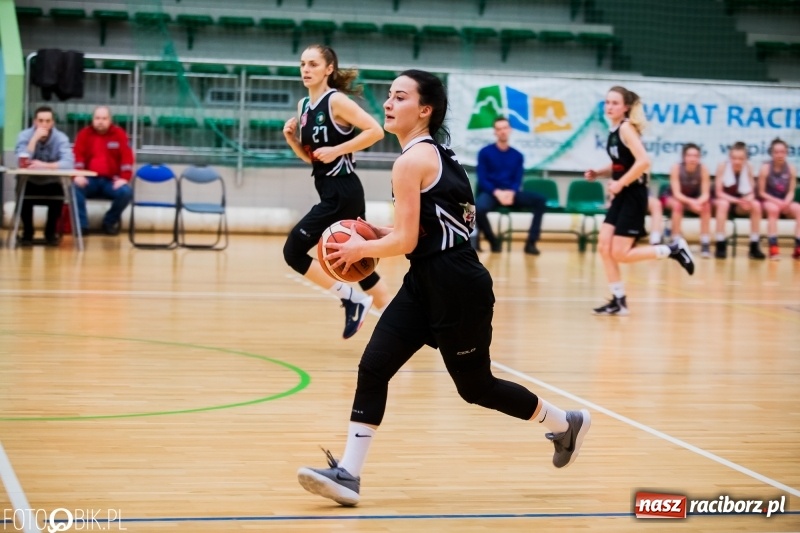 Zdjęcie w galerii na portalu naszraciborz.pl: Przegrana koszykarek RKK AZS Racibórz z MLKS-MOS Rzeszów wiadomości z regionu
