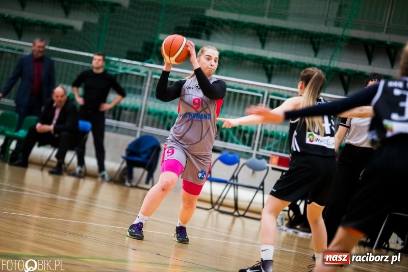 Zdjęcie w galerii na portalu naszraciborz.pl: Przegrana koszykarek RKK AZS Racibórz z MLKS-MOS Rzeszów wiadomości z regionu