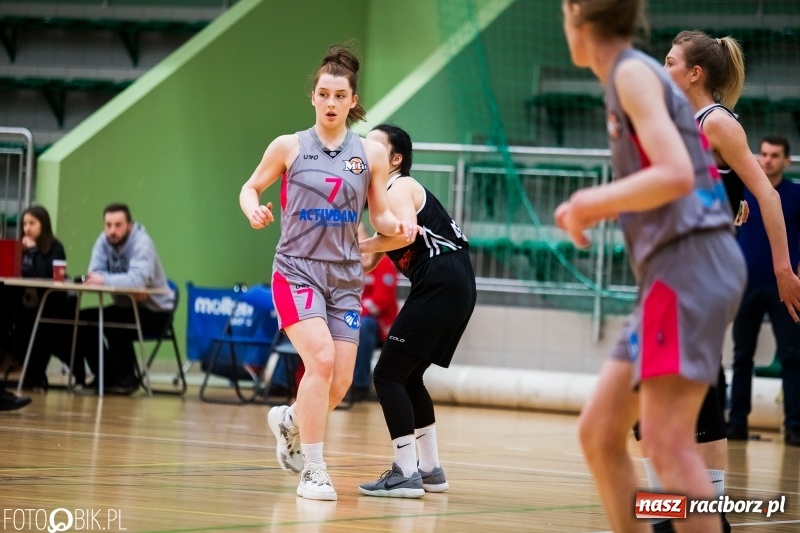 Zdjęcie w galerii na portalu naszraciborz.pl: Przegrana koszykarek RKK AZS Racibórz z MLKS-MOS Rzeszów wiadomości z regionu