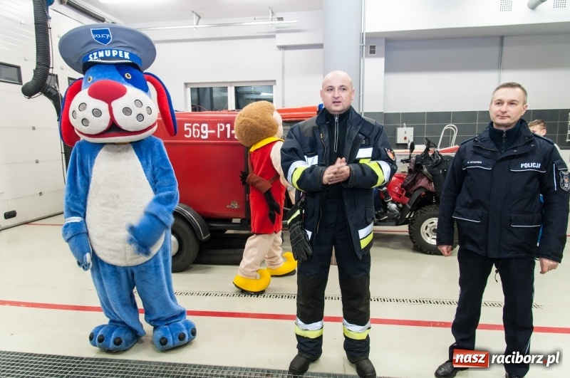 Zdjęcie w galerii na portalu naszraciborz.pl: Strażacka noc dla dzieci w Markowicach wiadomości z regionu