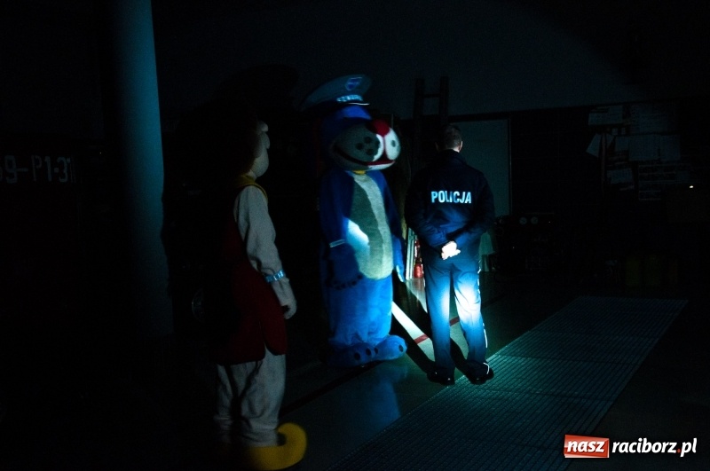 Zdjęcie w galerii na portalu naszraciborz.pl: Strażacka noc dla dzieci w Markowicach wiadomości z regionu