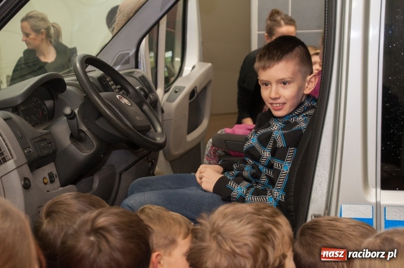 Zdjęcie w galerii na portalu naszraciborz.pl: Strażacka noc dla dzieci w Markowicach wiadomości z regionu