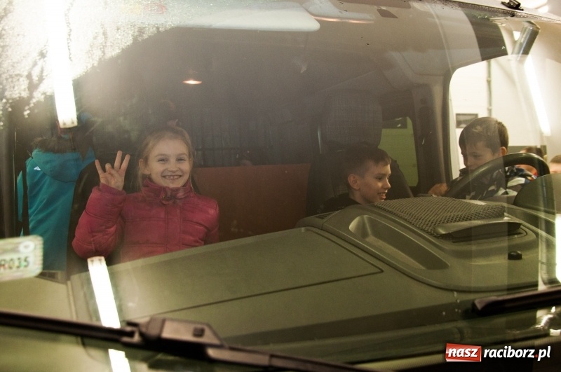 Zdjęcie w galerii na portalu naszraciborz.pl: Strażacka noc dla dzieci w Markowicach wiadomości z regionu