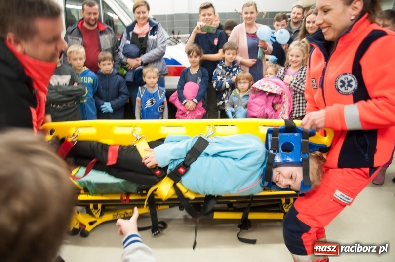 Zdjęcie w galerii na portalu naszraciborz.pl: Strażacka noc dla dzieci w Markowicach wiadomości z regionu