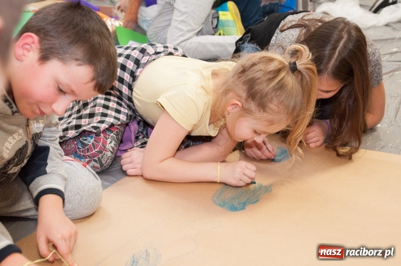 Zdjęcie w galerii na portalu naszraciborz.pl: Strażacka noc dla dzieci w Markowicach wiadomości z regionu