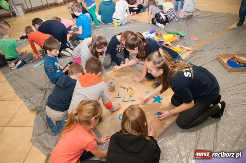Zdjęcie w galerii na portalu naszraciborz.pl: Strażacka noc dla dzieci w Markowicach wiadomości z regionu