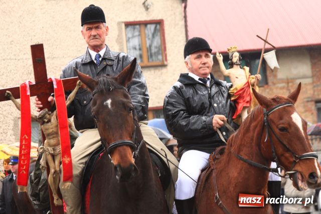 Zdjęcie w galerii na portalu naszraciborz.pl: W deszczu prosili o urodzaj wiadomości z regionu