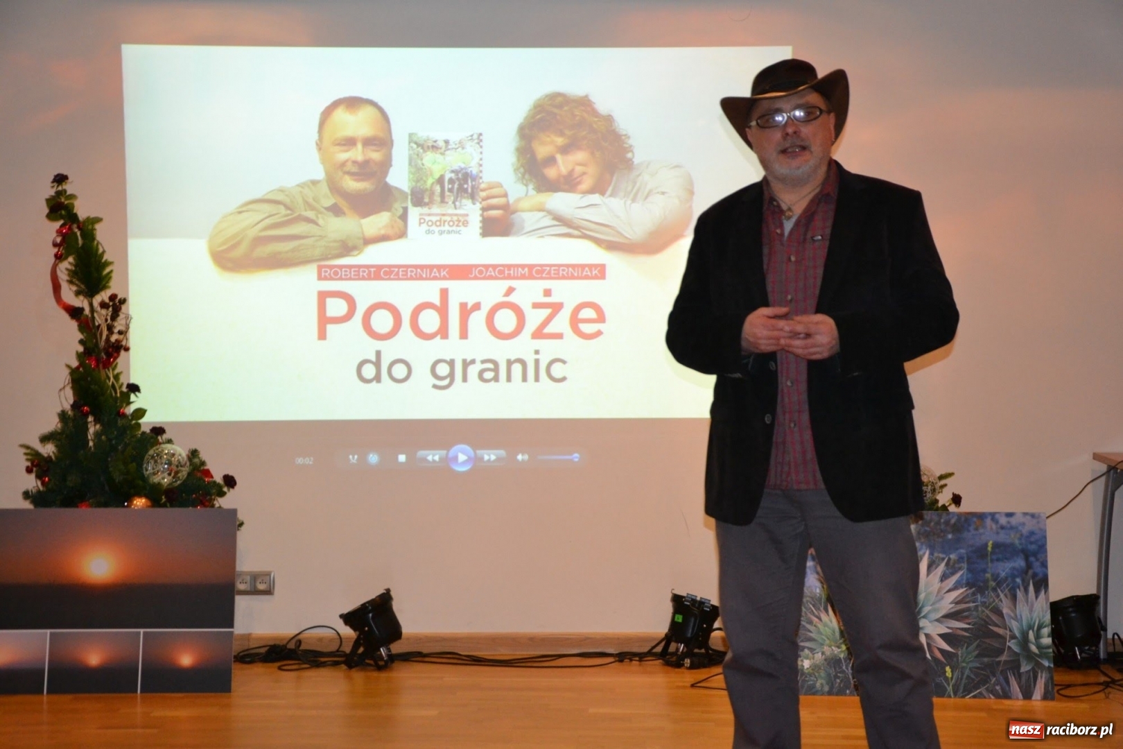 Zdjęcie w galerii na portalu naszraciborz.pl: Podróżnicze spotkanie na zamku  wiadomości z regionu