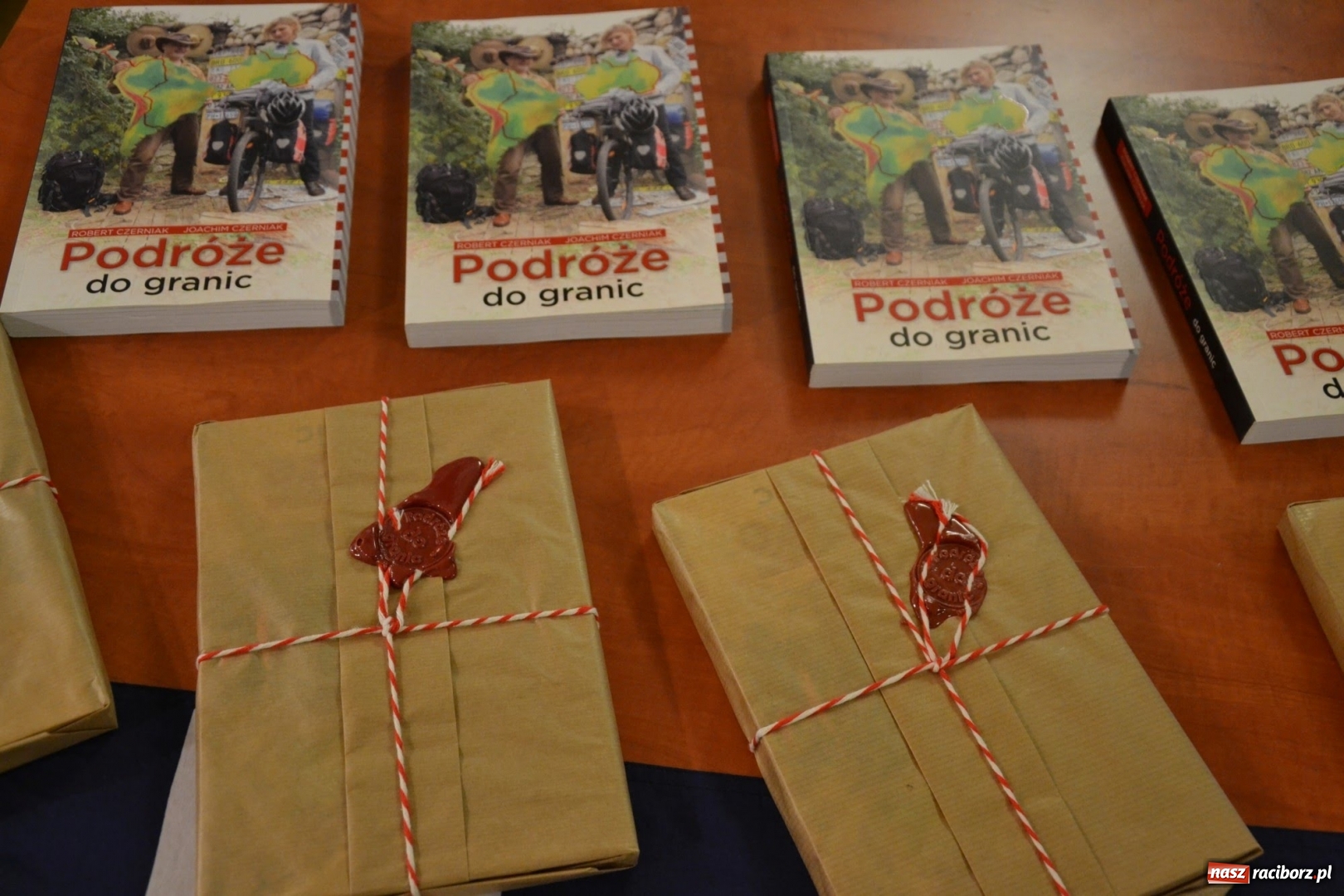 Zdjęcie w galerii na portalu naszraciborz.pl: Podróżnicze spotkanie na zamku  wiadomości z regionu