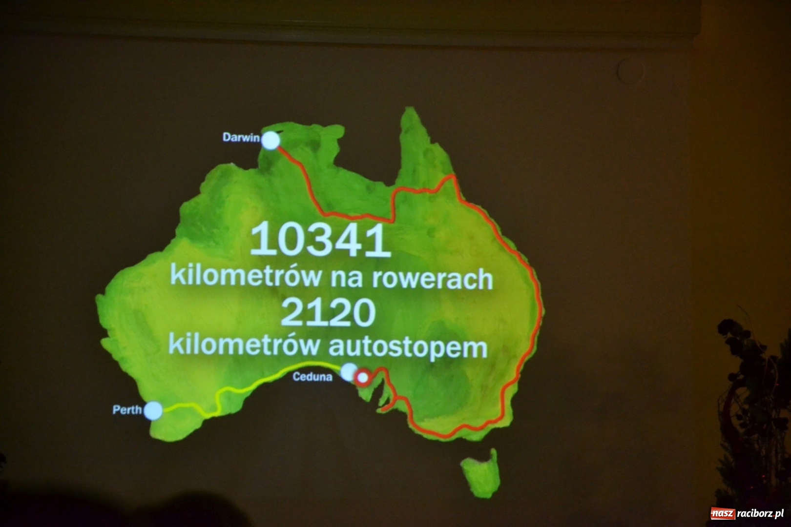 Zdjęcie w galerii na portalu naszraciborz.pl: Podróżnicze spotkanie na zamku  wiadomości z regionu