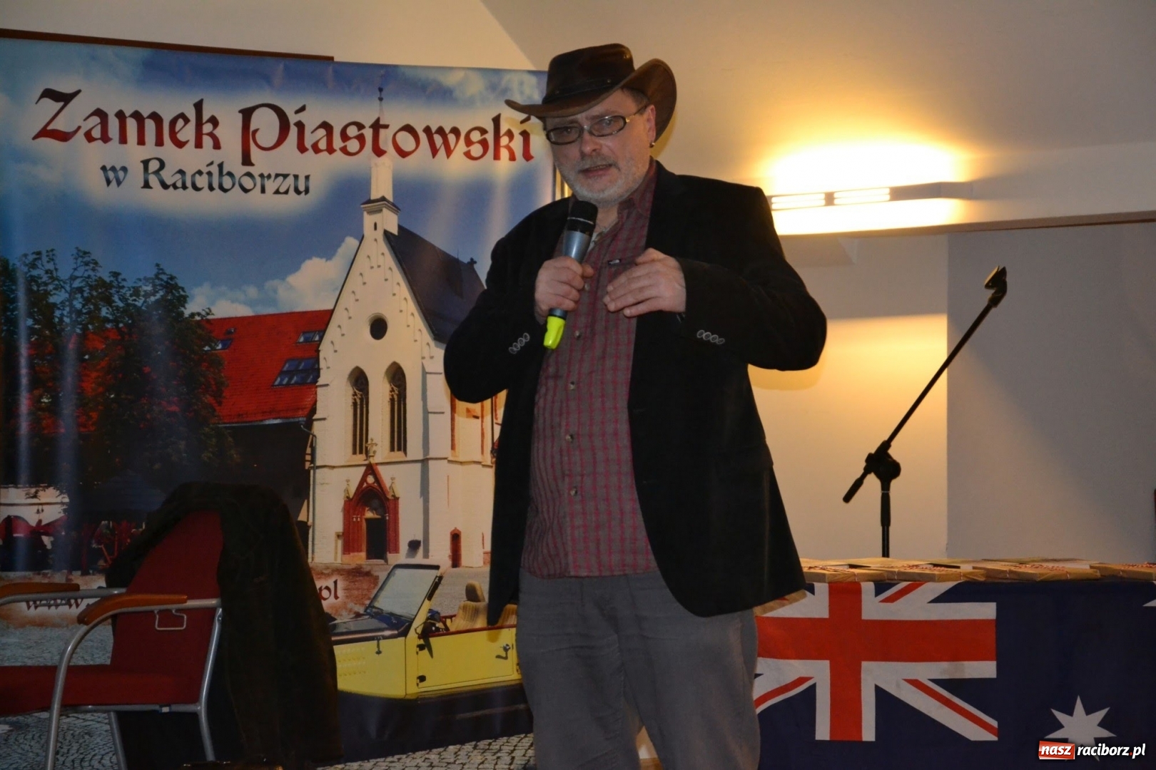 Zdjęcie w galerii na portalu naszraciborz.pl: Podróżnicze spotkanie na zamku  wiadomości z regionu