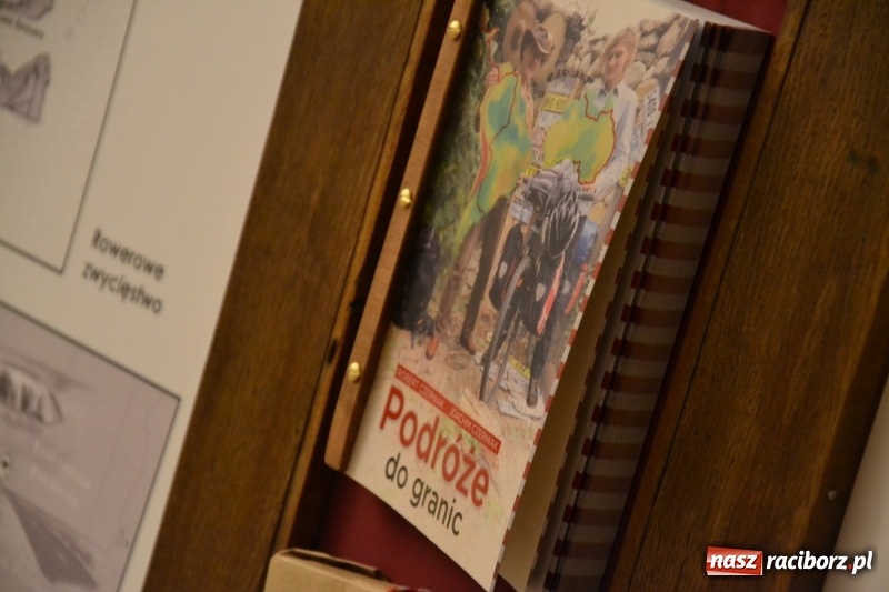 Zdjęcie w galerii na portalu naszraciborz.pl: Podróżnicze spotkanie na zamku  wiadomości z regionu