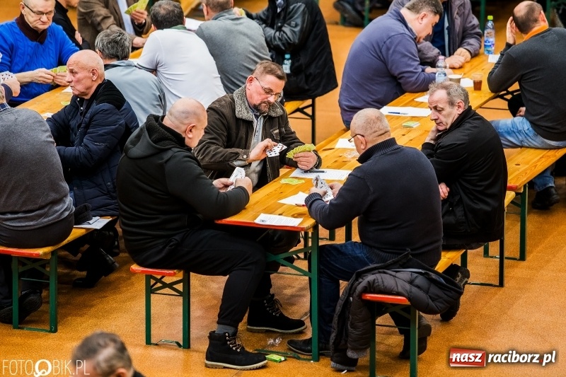 Zdjęcie w galerii na portalu naszraciborz.pl: Turniej Skata o Puchar Prezydenta Raciborza w Arenie Rafako wiadomości z regionu