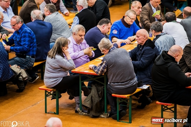 Zdjęcie w galerii na portalu naszraciborz.pl: Turniej Skata o Puchar Prezydenta Raciborza w Arenie Rafako wiadomości z regionu