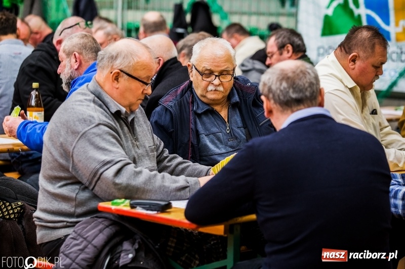 Zdjęcie w galerii na portalu naszraciborz.pl: Turniej Skata o Puchar Prezydenta Raciborza w Arenie Rafako wiadomości z regionu